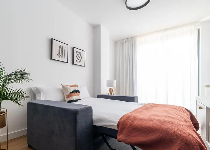 Deluxe By Urzaiz * Vigo